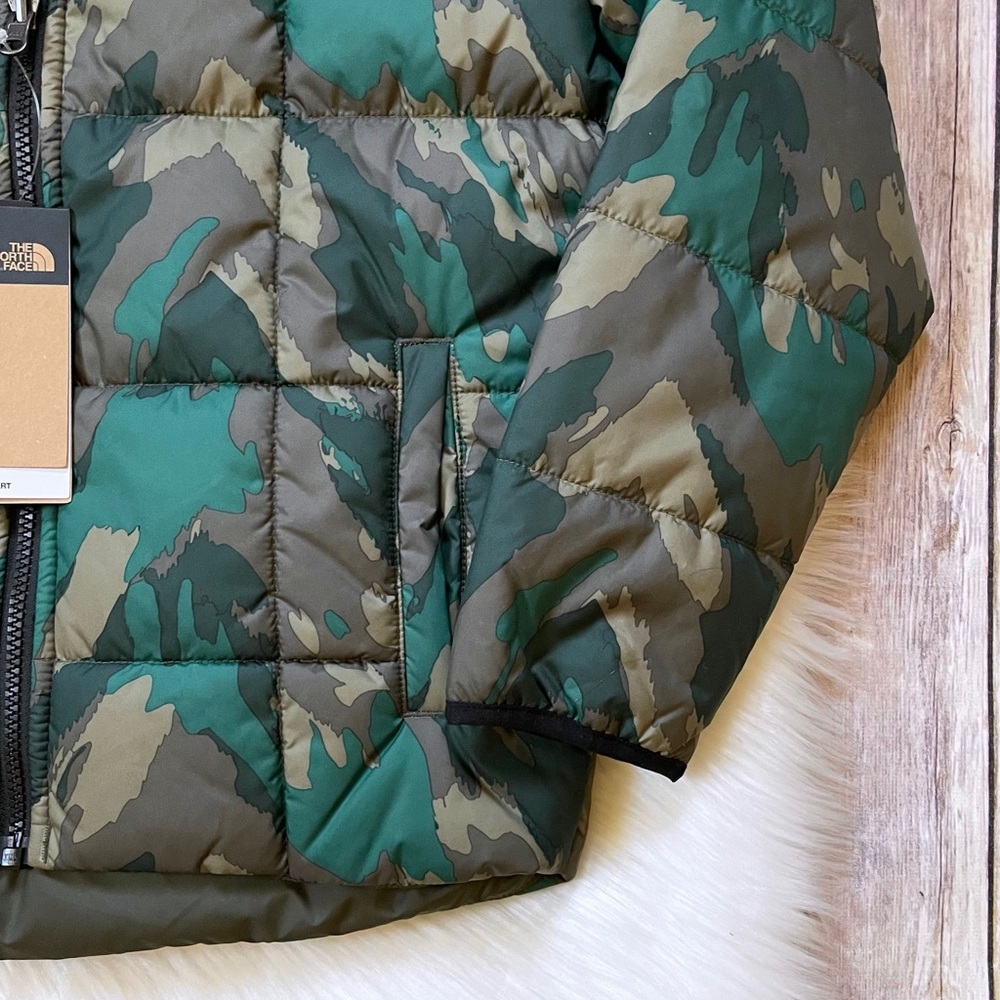 The North Face Kids’ Reversible Perrito Jacket - Picture 4 of 12